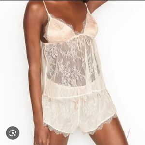 Victoria’s Secret Cream Lace Lingerie Set
